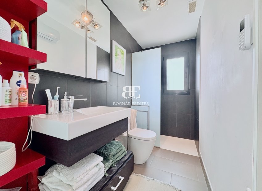 Herverkoop - apartment -
Dehesa de Campoamor - Las Ramblas