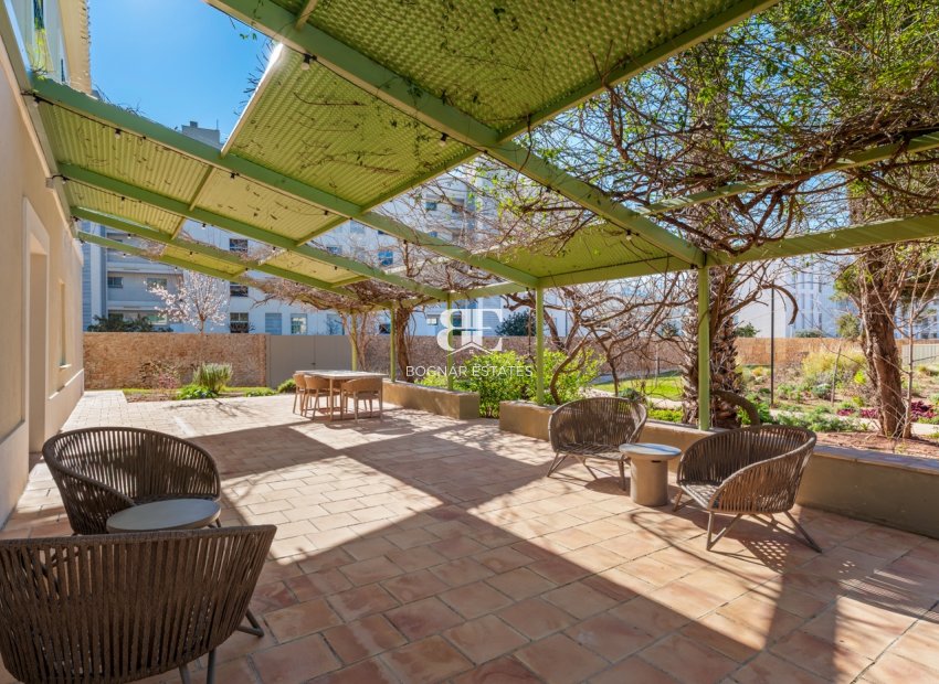 Herverkoop - apartment -
Denia - Puerto
