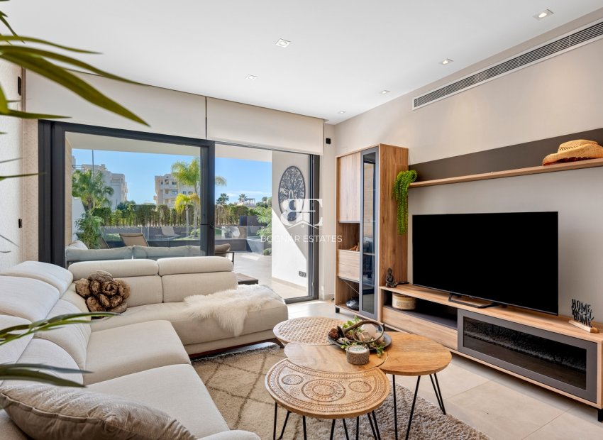 Herverkoop - Apartment / Flat * -
Orihuela Costa - Los Dolses