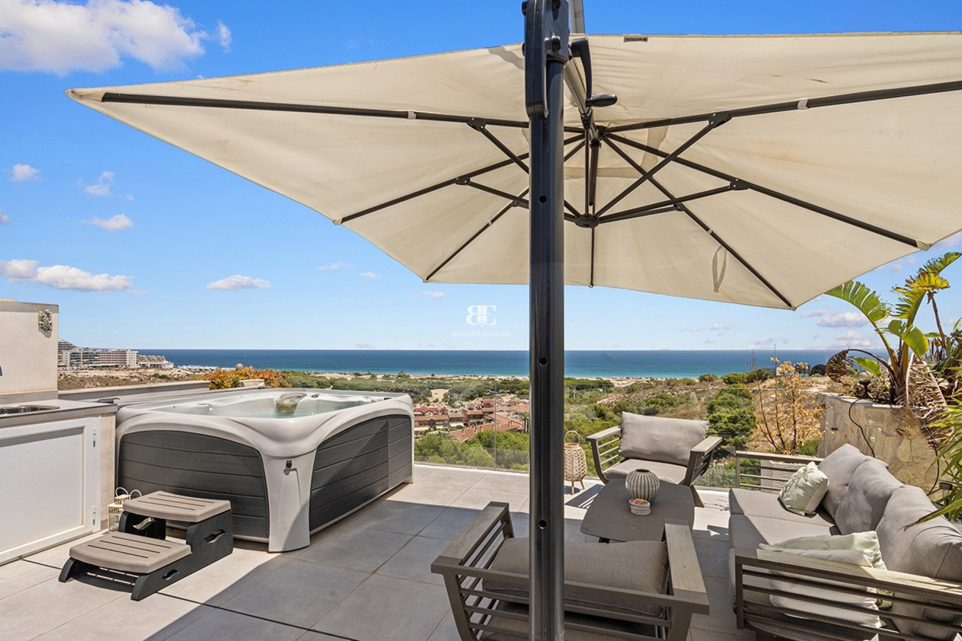 Herverkoop - apartment -
Gran Alacant - Playa del Carabassí