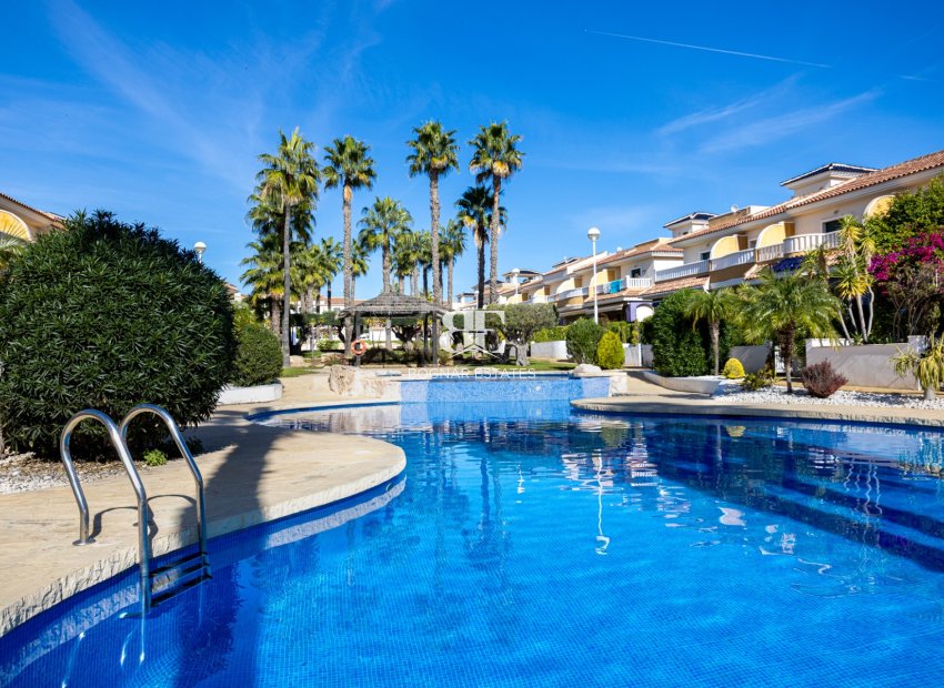 Herverkoop - Apartment Ground Floor Apartment -
Ciudad Quesada - Doña Pepa