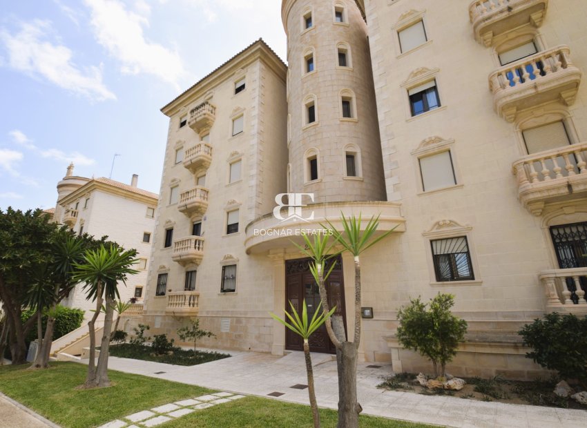 Herverkoop - apartment -
Guardamar del Segura - Campomar