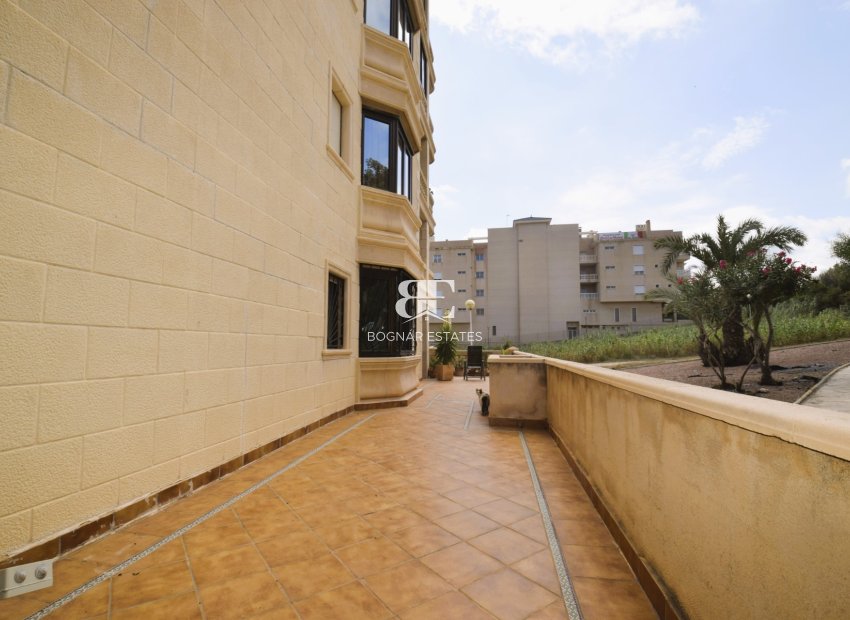 Herverkoop - apartment -
Guardamar del Segura - Campomar