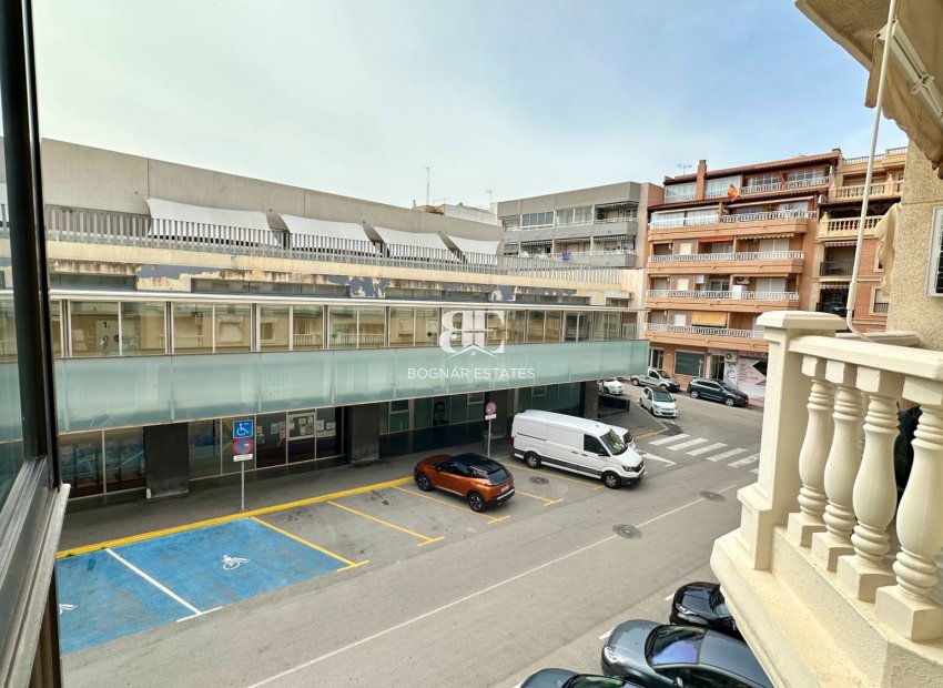 Herverkoop - apartment -
Guardamar del Segura - Ciudad Quesada