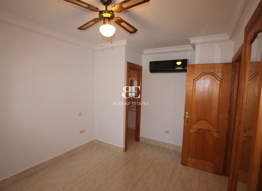 Herverkoop - apartment -
Guardamar del Segura - El Moncayo