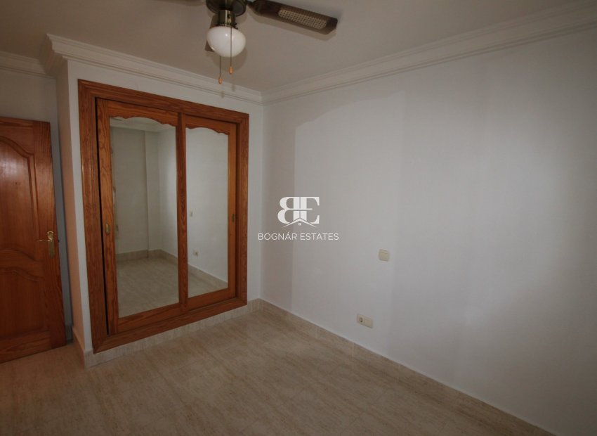 Herverkoop - apartment -
Guardamar del Segura - El Moncayo