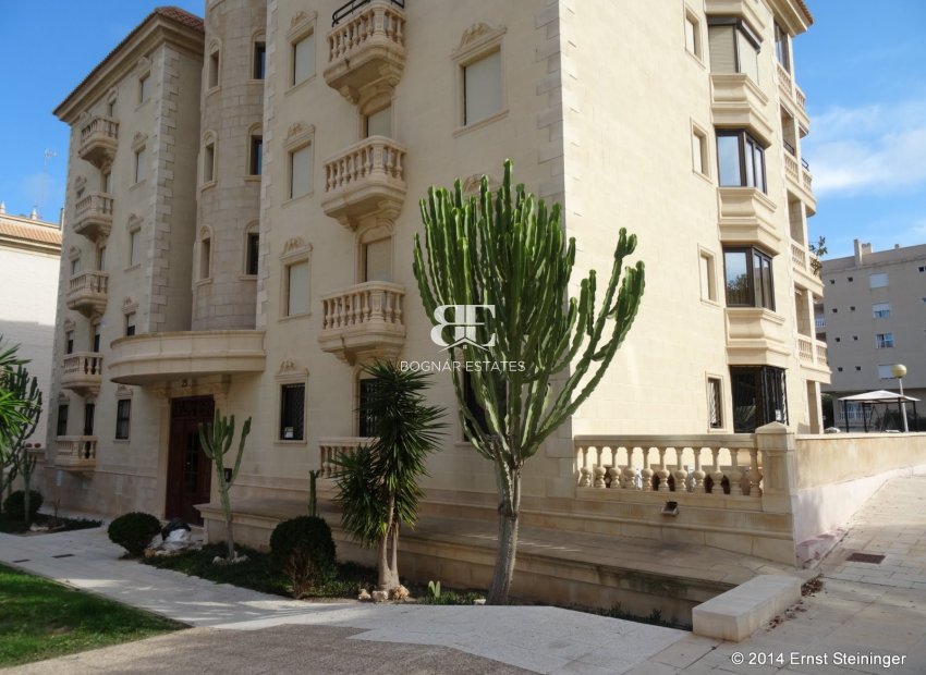 Herverkoop - apartment -
Guardamar del Segura - El Moncayo