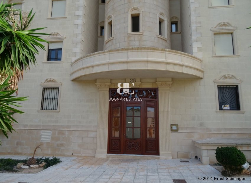 Herverkoop - apartment -
Guardamar del Segura - El Moncayo
