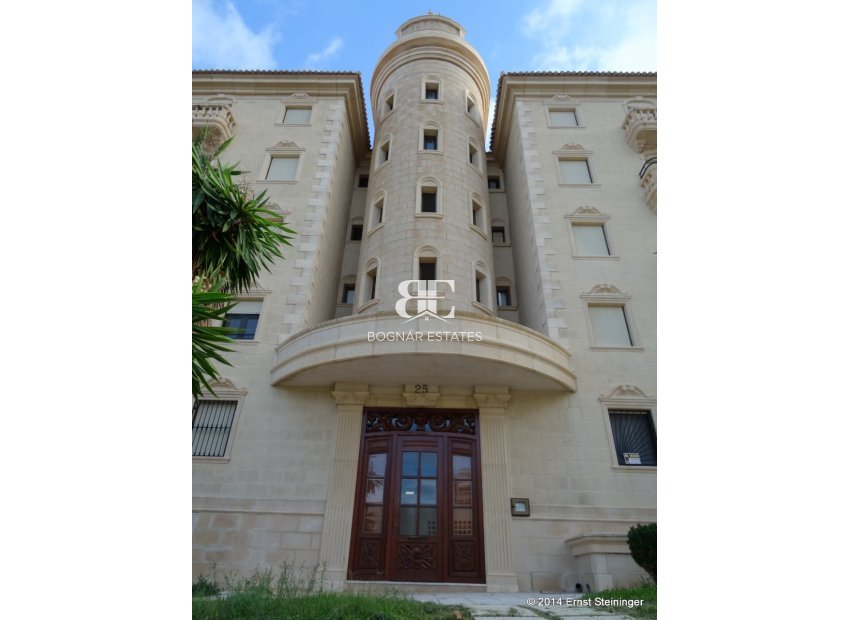Herverkoop - apartment -
Guardamar del Segura - El Moncayo