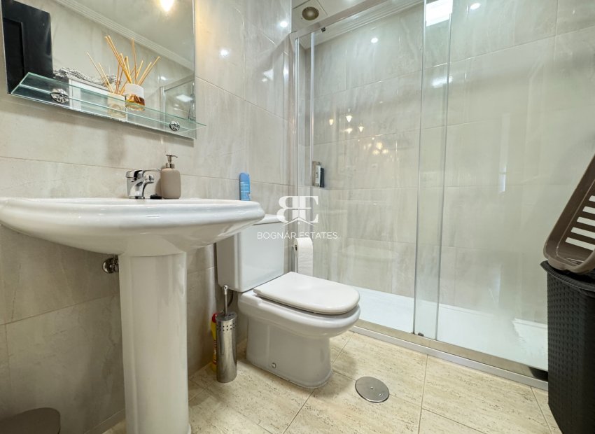 Herverkoop - apartment -
Guardamar del Segura - El Moncayo