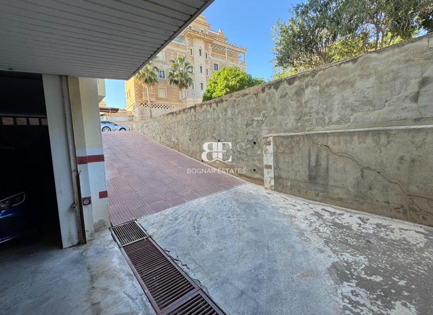 Herverkoop - apartment -
Guardamar del Segura - El Moncayo