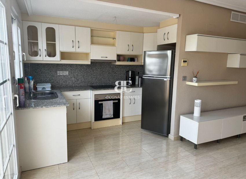 Herverkoop - apartment -
Guardamar del Segura - El Raso