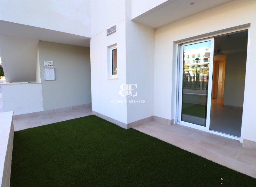 Herverkoop - apartment -
Guardamar del Segura - El Raso