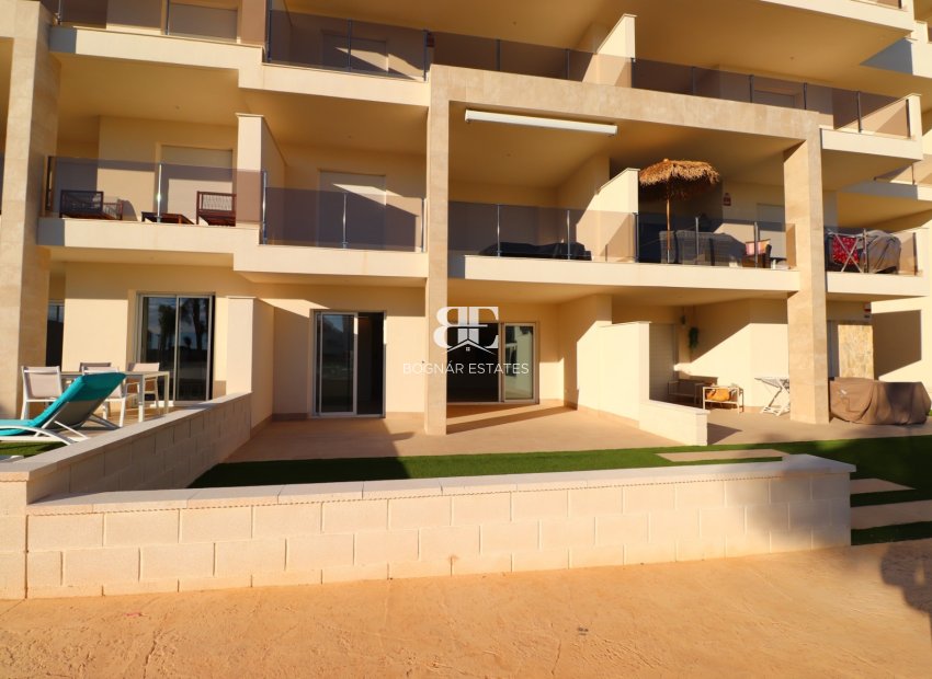 Herverkoop - apartment -
Guardamar del Segura - El Raso