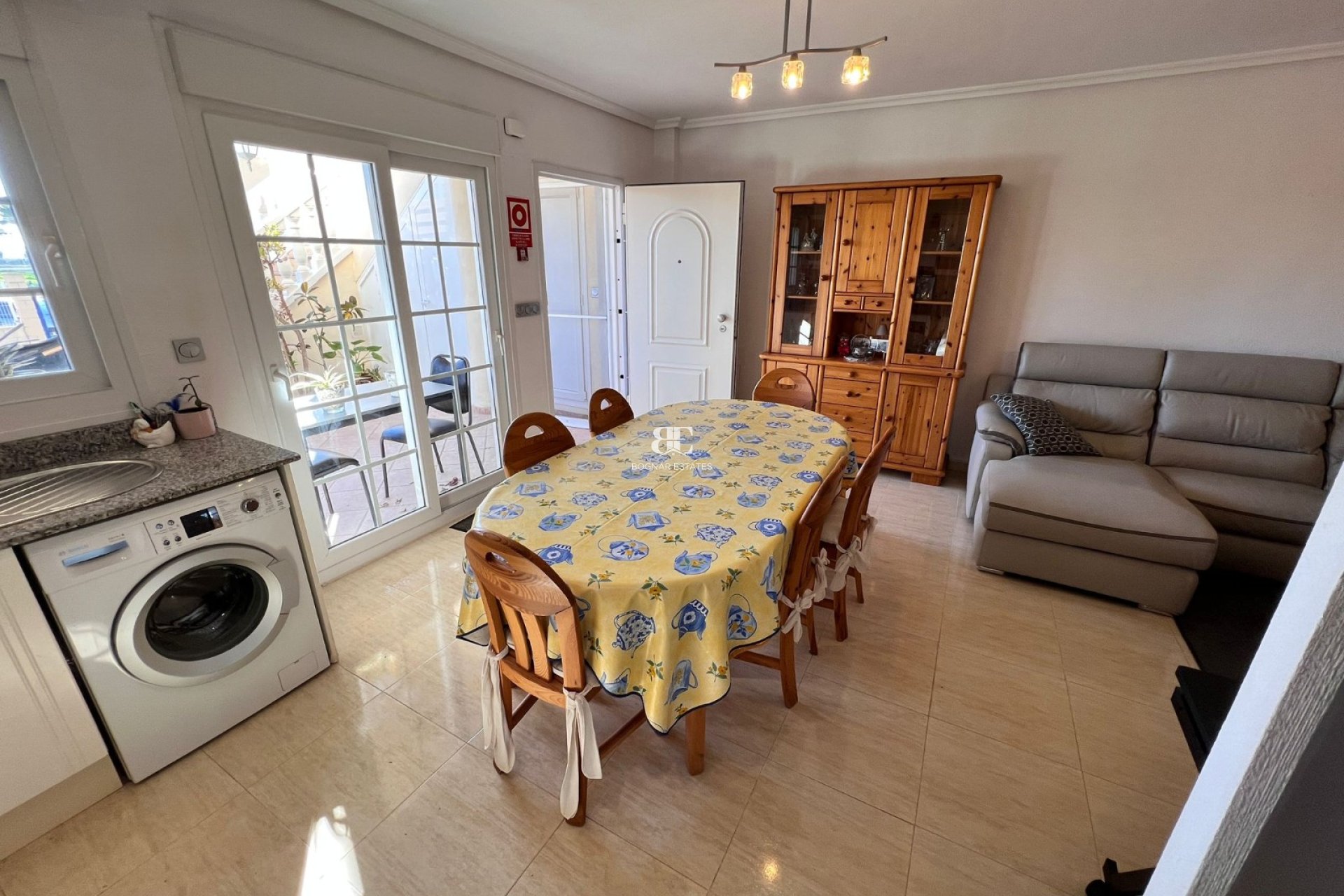 Herverkoop - apartment -
Guardamar del Segura - El Raso