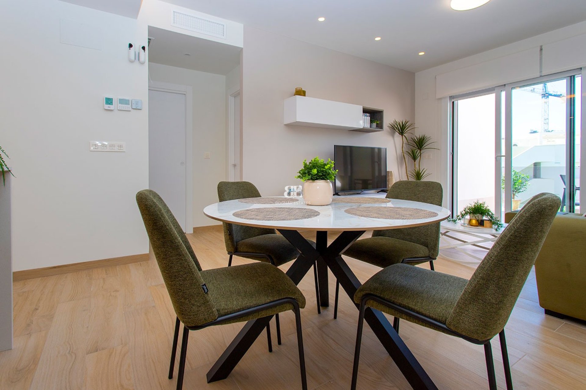 Herverkoop - apartment -
Guardamar del Segura - El Raso