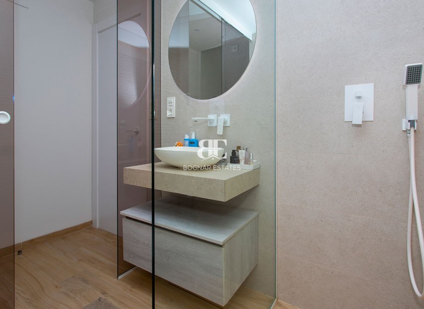 Herverkoop - apartment -
Guardamar del Segura - El Raso