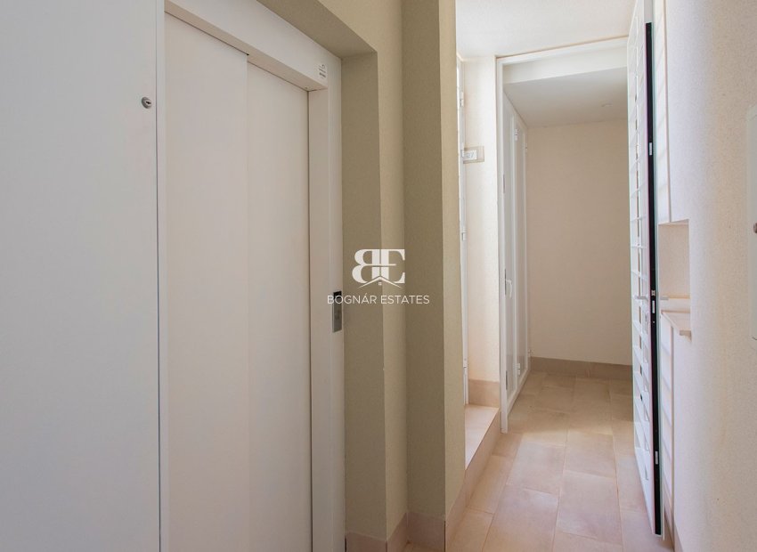 Herverkoop - apartment -
Guardamar del Segura - El Raso