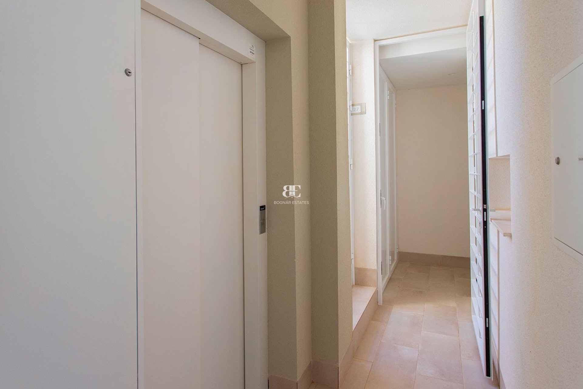 Herverkoop - apartment -
Guardamar del Segura - El Raso