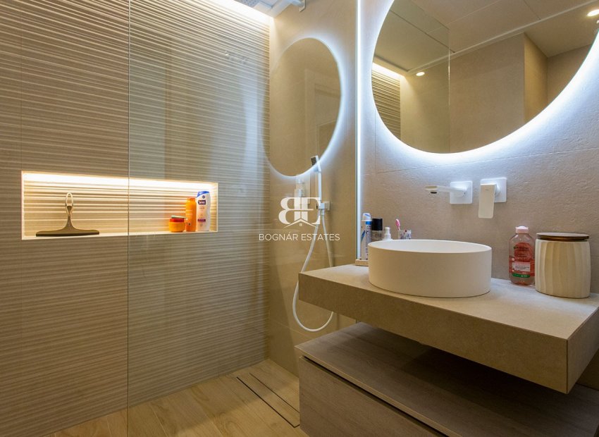 Herverkoop - apartment -
Guardamar del Segura - El Raso