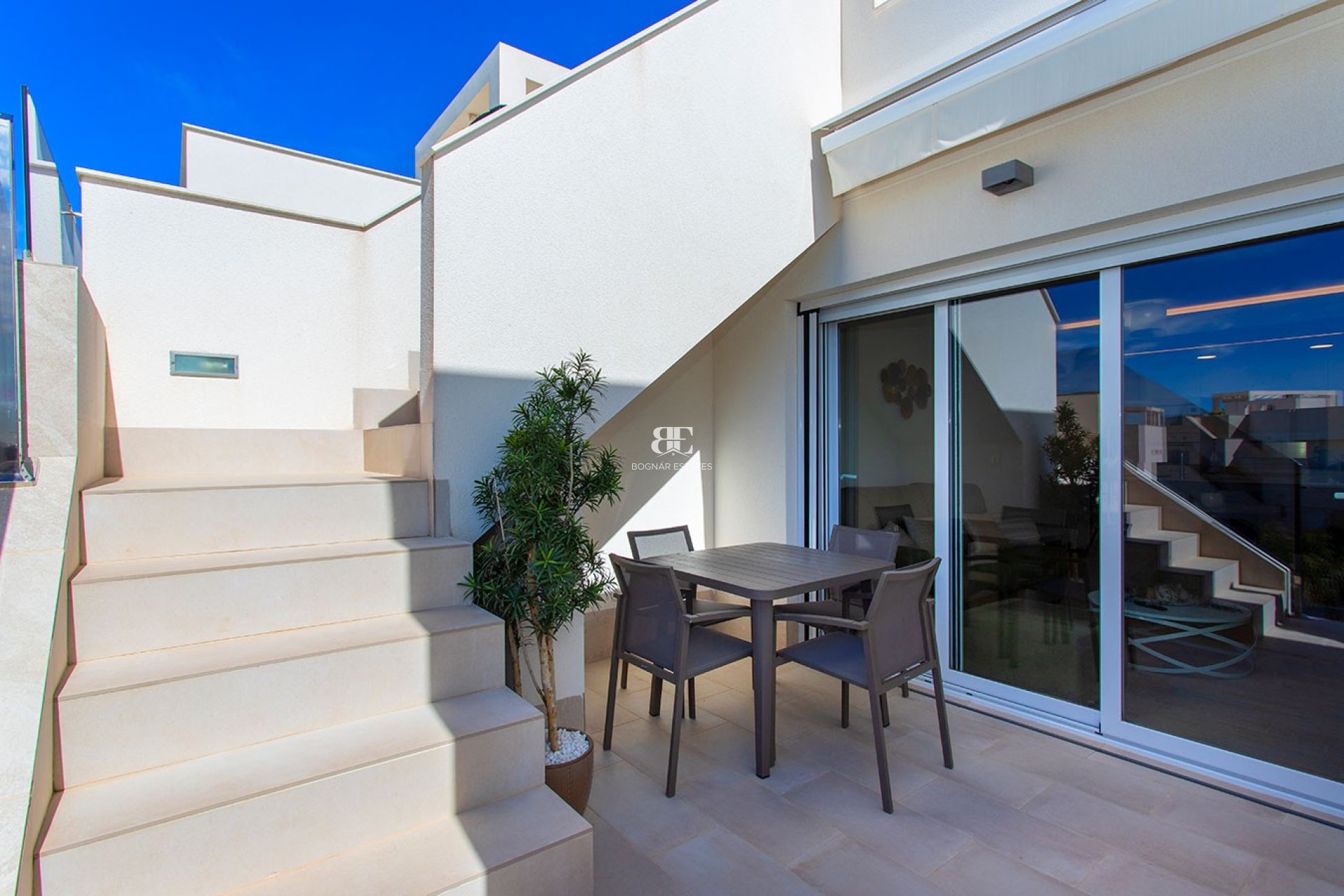 Herverkoop - apartment -
Guardamar del Segura - El Raso