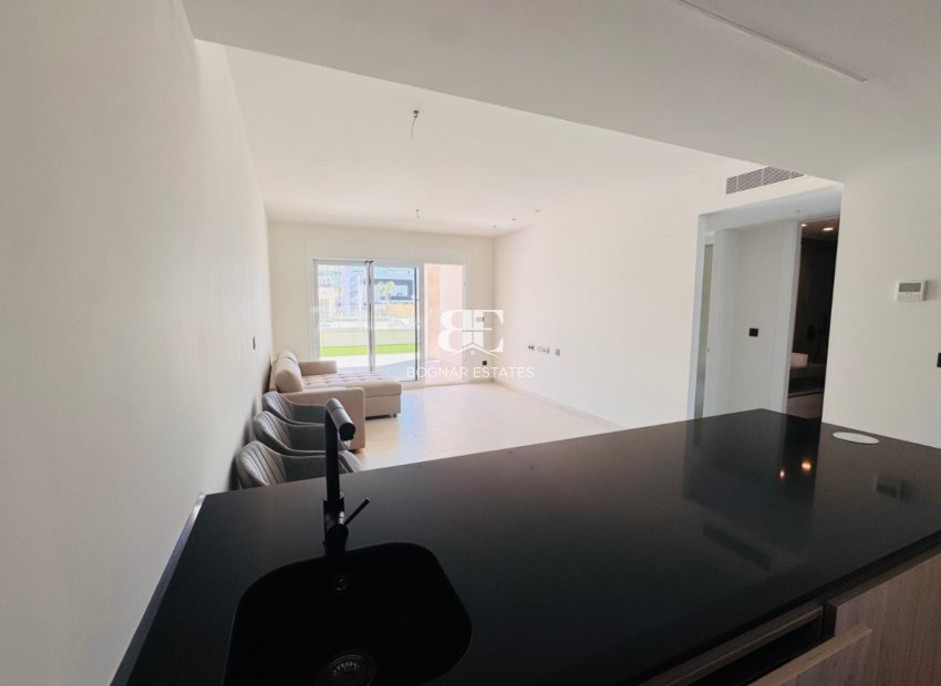 Herverkoop - apartment -
Guardamar del Segura - El Raso