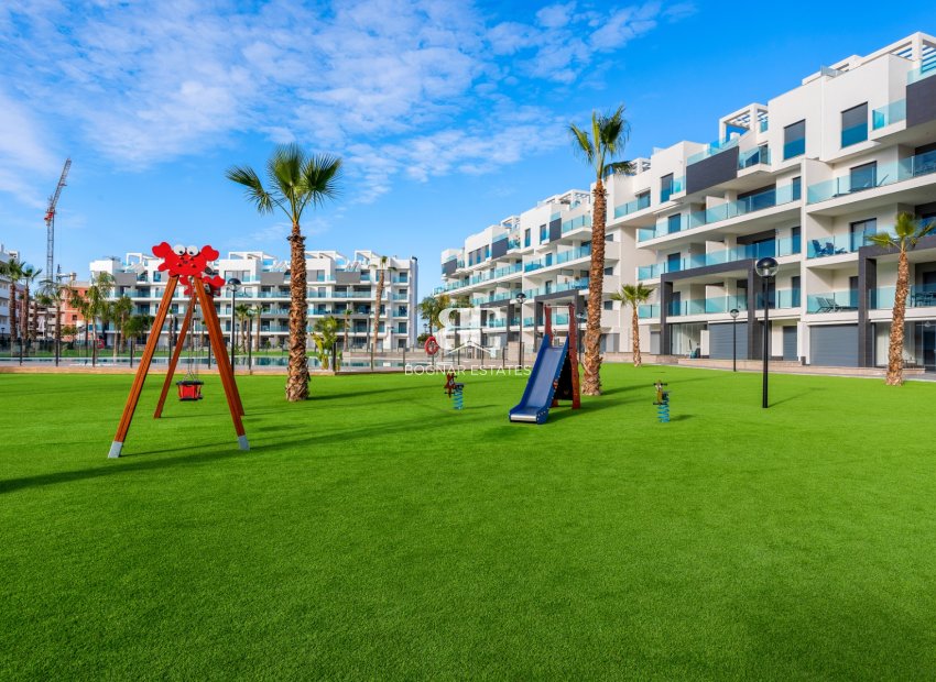 Herverkoop - apartment -
Guardamar del Segura - El Raso