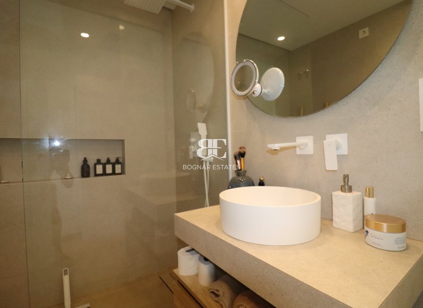 Herverkoop - apartment -
Guardamar del Segura - El Raso