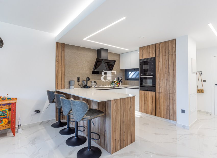 Herverkoop - apartment -
Guardamar del Segura - El Raso