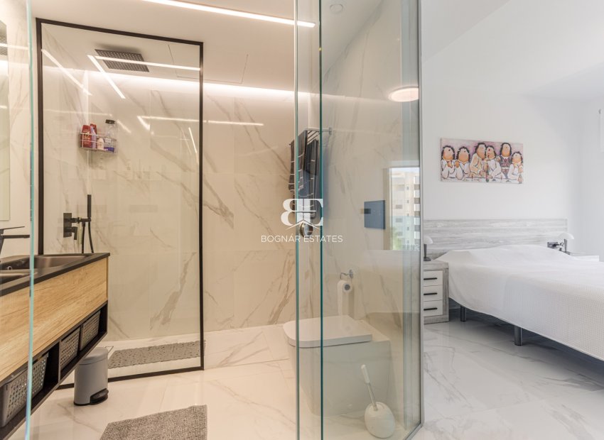 Herverkoop - apartment -
Guardamar del Segura - El Raso
