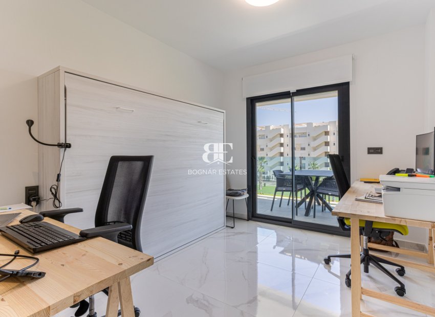 Herverkoop - apartment -
Guardamar del Segura - El Raso