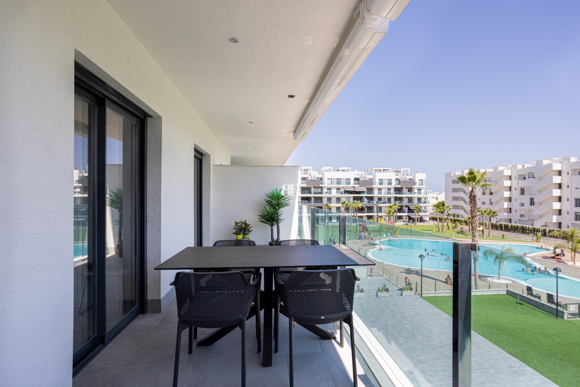 Herverkoop - apartment -
Guardamar del Segura - El Raso