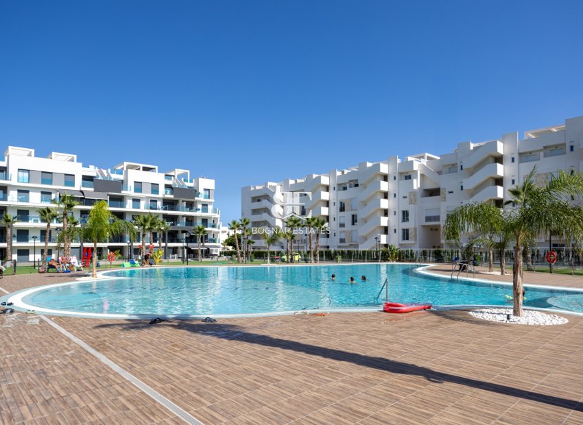 Herverkoop - apartment -
Guardamar del Segura - El Raso