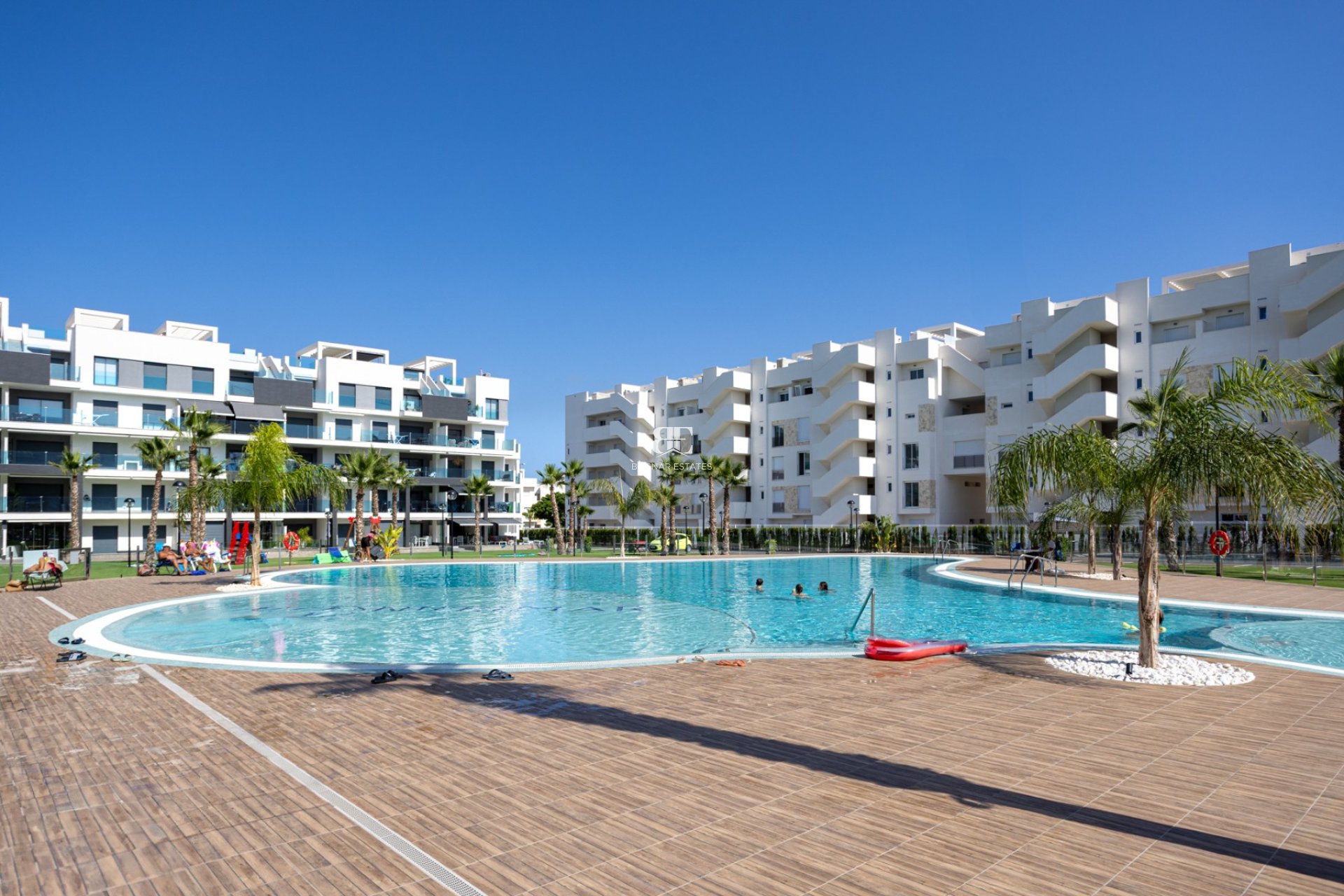 Herverkoop - apartment -
Guardamar del Segura - El Raso