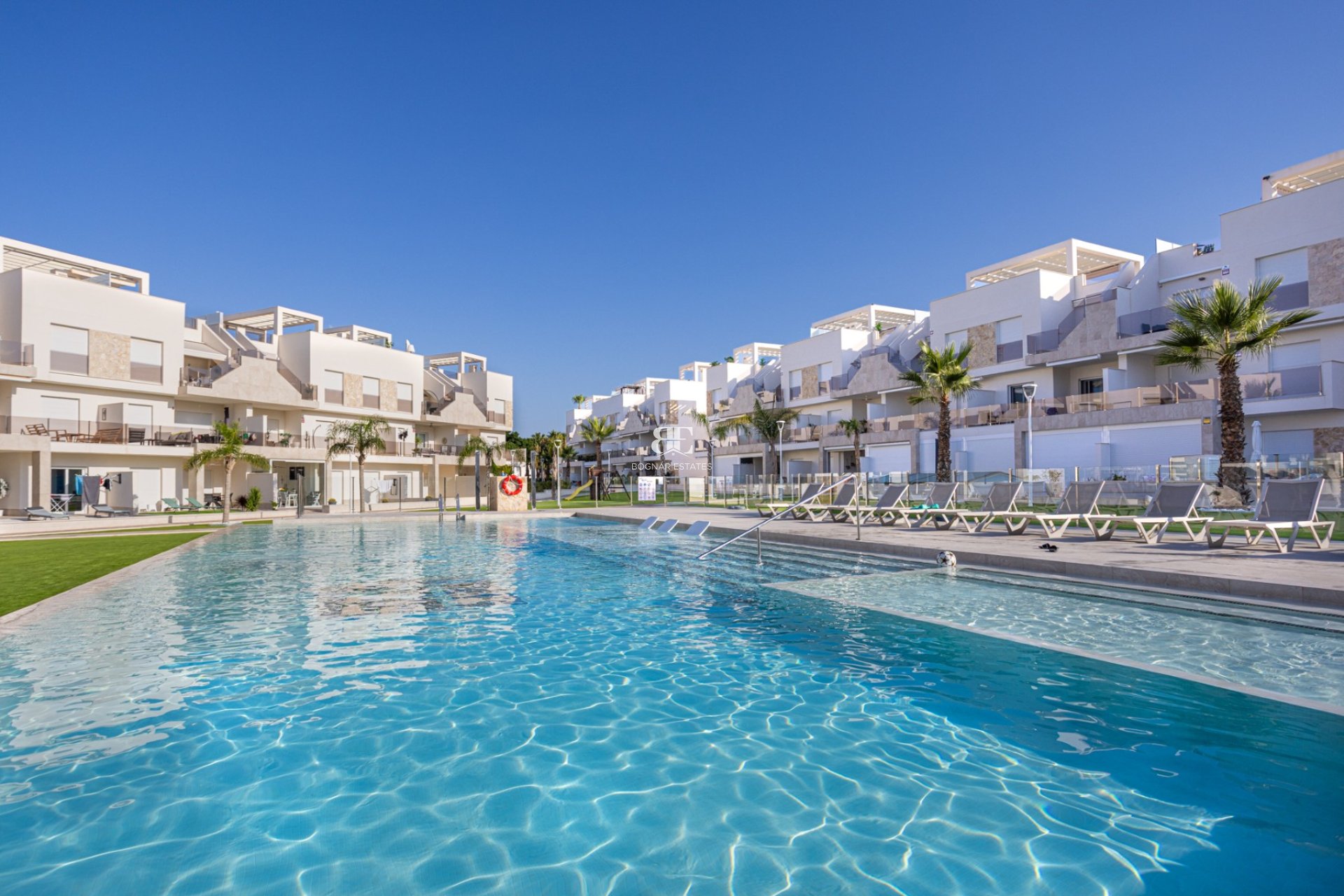 Herverkoop - apartment -
Guardamar del Segura - El Raso