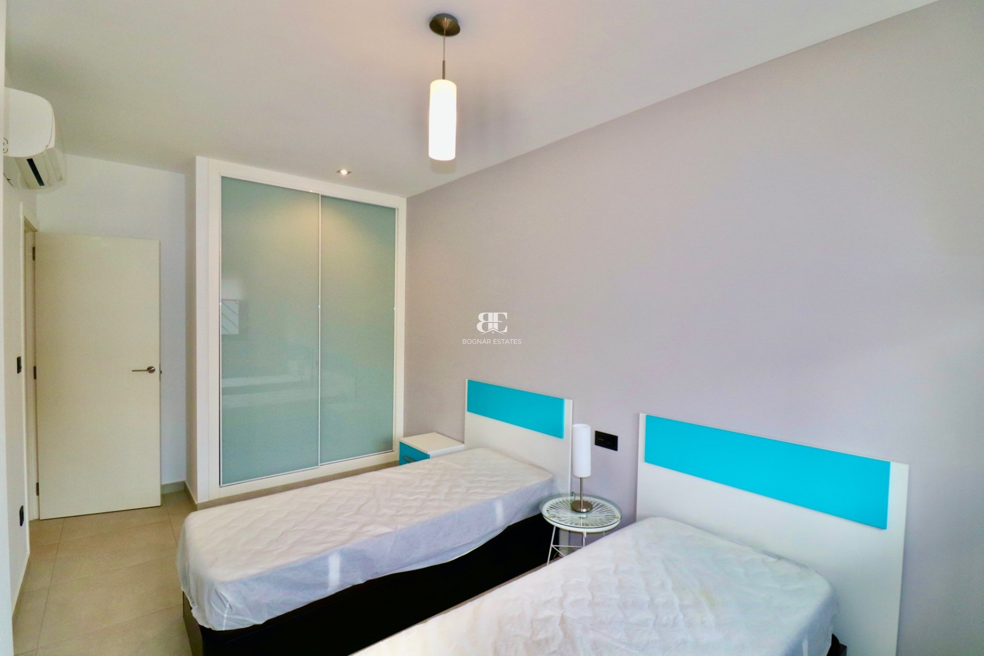 Herverkoop - apartment -
Guardamar del Segura - Guardamar - El Raso