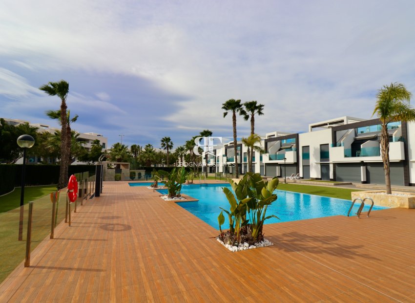 Herverkoop - apartment -
Guardamar del Segura - Guardamar - El Raso