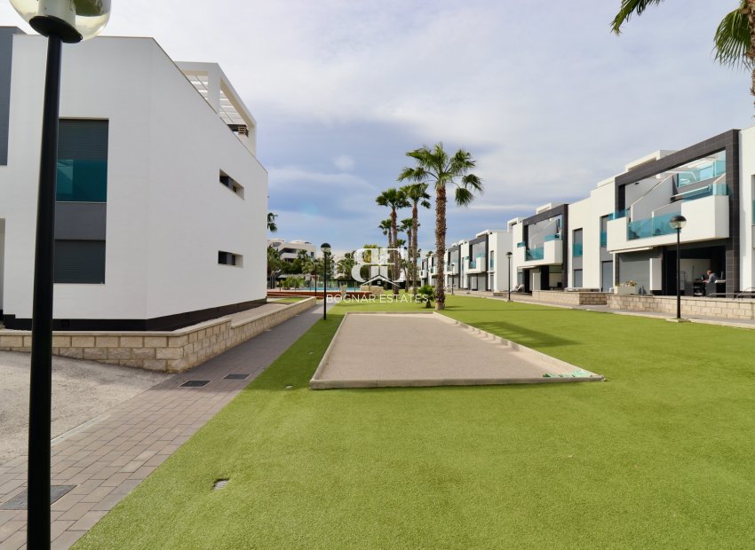 Herverkoop - apartment -
Guardamar del Segura - Guardamar - El Raso