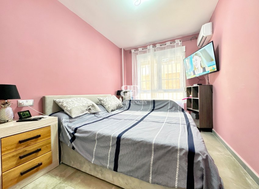 Herverkoop - apartment -
Guardamar del Segura - Pineforest
