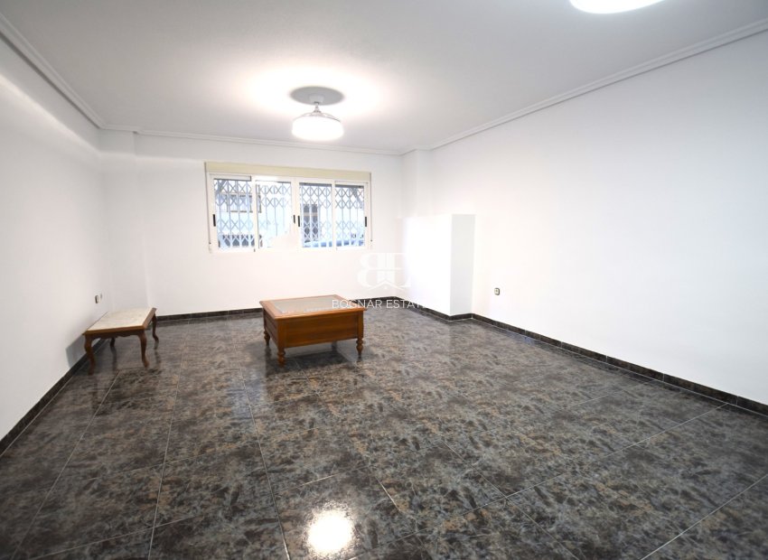 Herverkoop - apartment -
Guardamar del Segura - Pueblo