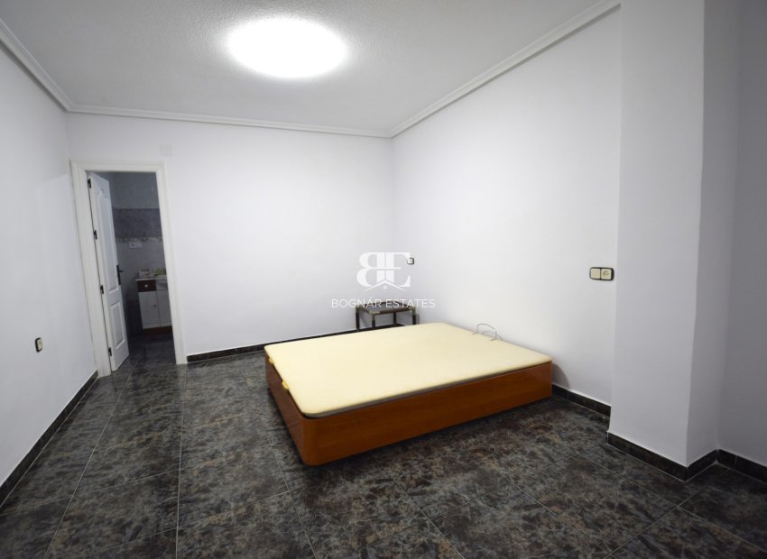 Herverkoop - apartment -
Guardamar del Segura - Pueblo