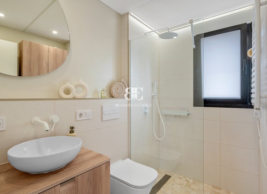 Herverkoop - apartment -
Guardamar del Segura