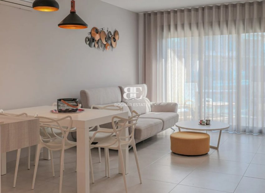 Herverkoop - apartment -
Guardamar del Segura