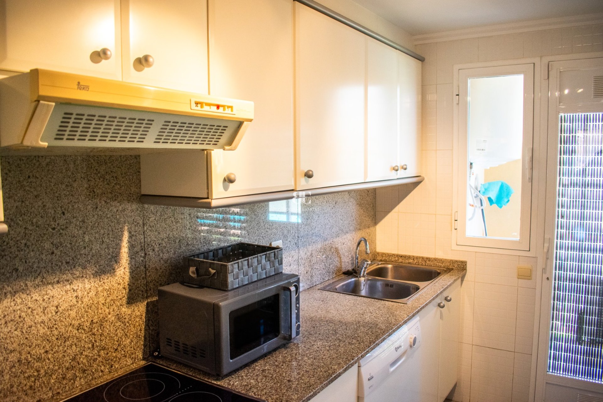 Herverkoop - apartment -
Jávea - El Arenal