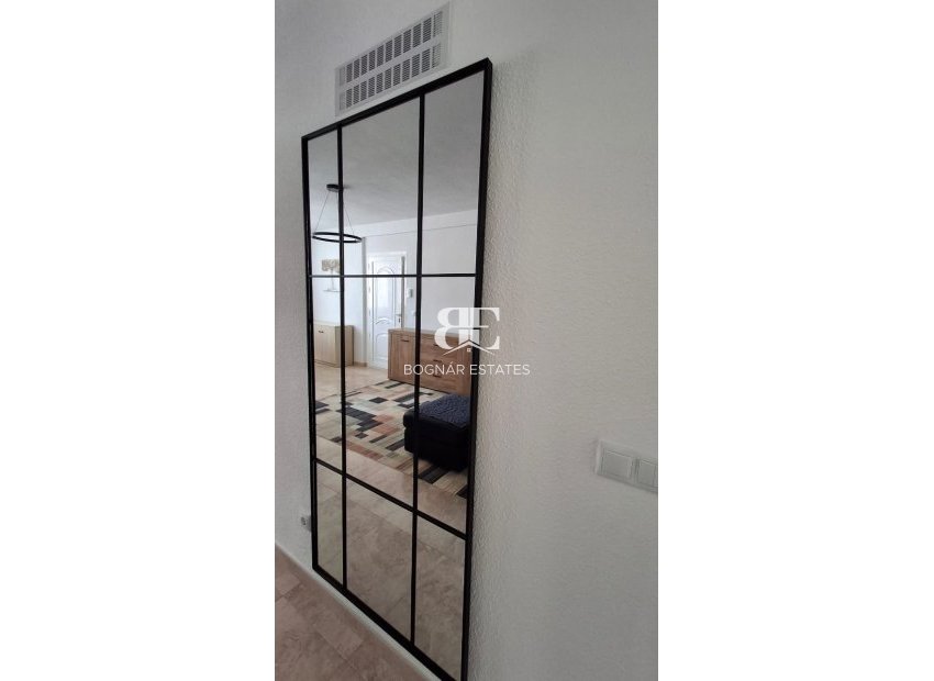 Herverkoop - apartment -
La Mata - Playa