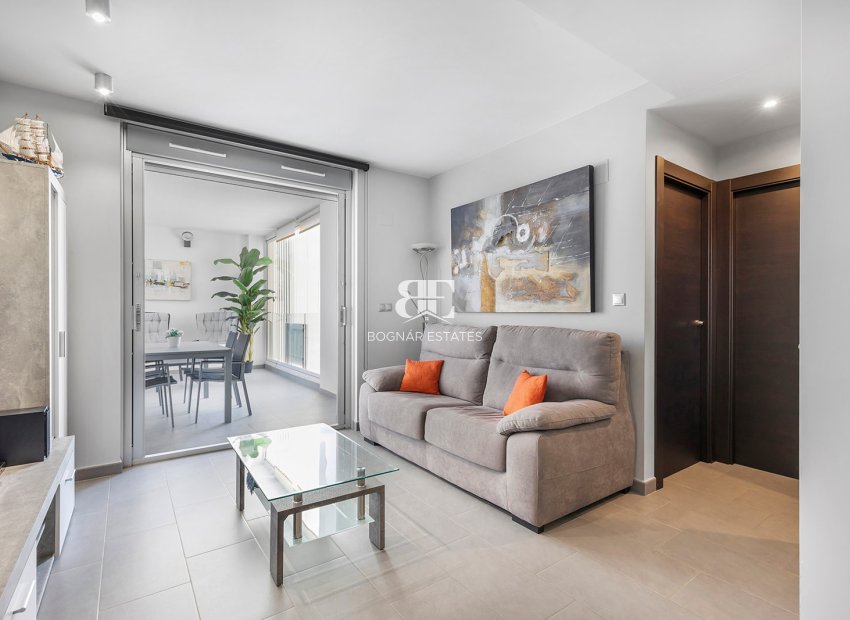 Herverkoop - apartment -
La Mata - Playa