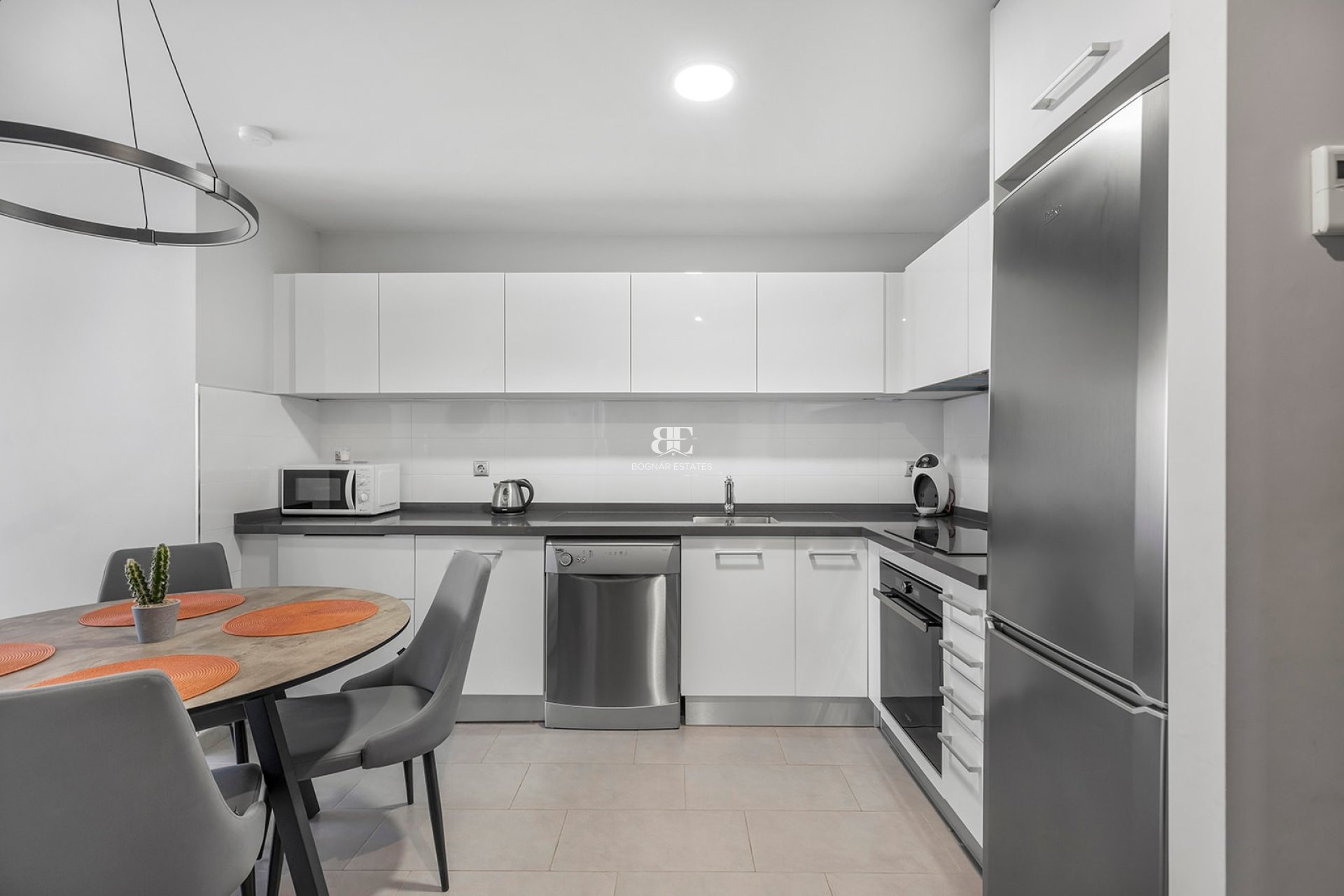 Herverkoop - apartment -
La Mata - Playa
