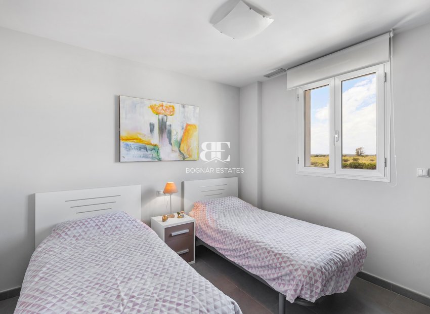 Herverkoop - apartment -
La Mata - Playa