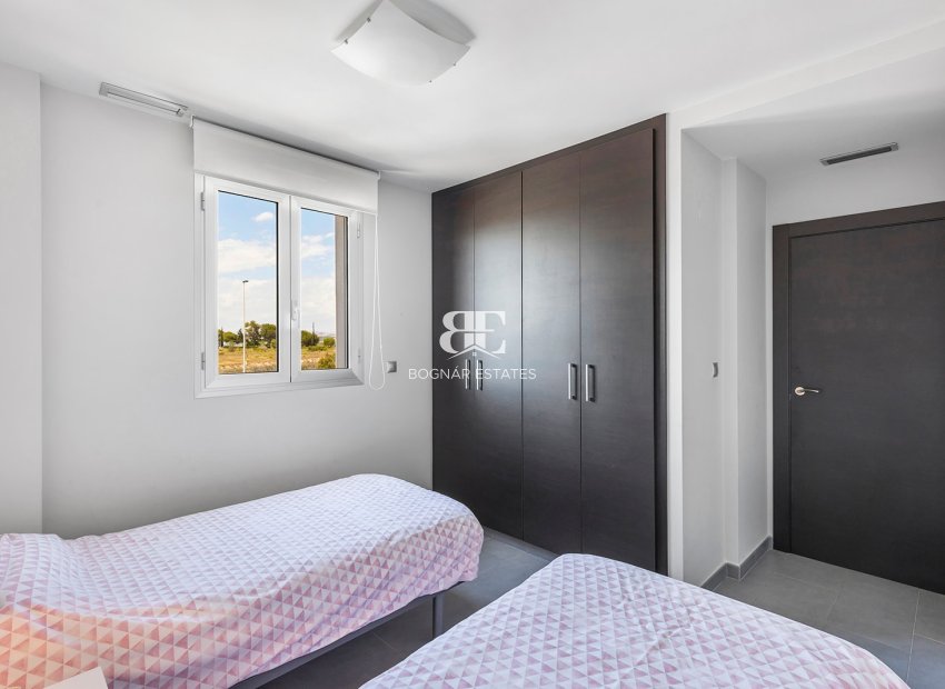 Herverkoop - apartment -
La Mata - Playa
