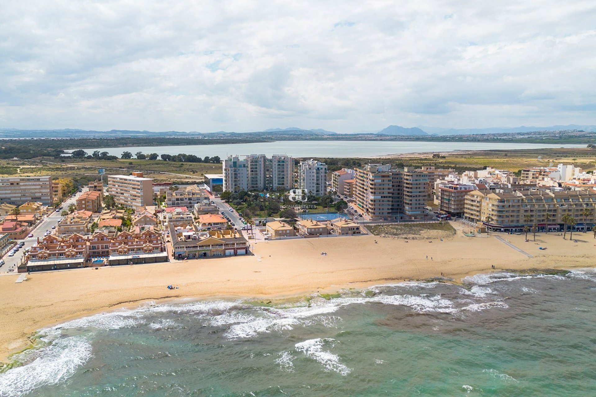 Herverkoop - apartment -
La Mata - Playa